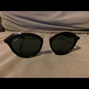 RayBan Sunglasses 4257 601/71 SMALL
